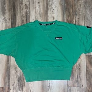 KARL LAGERFELD Women’s Crewneck Sweater. Size: XL